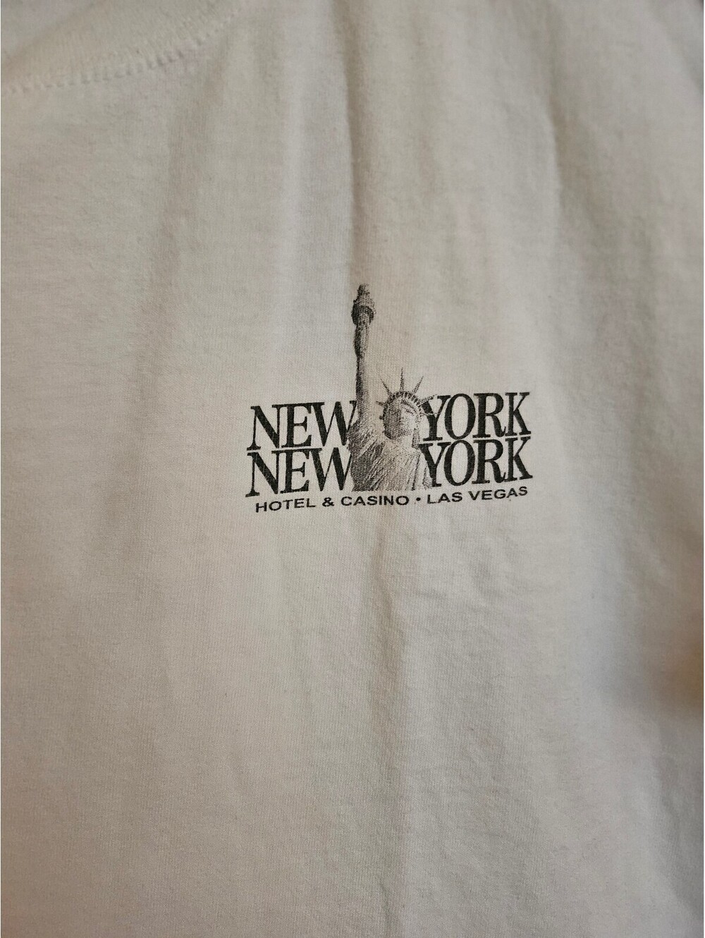New York New York, Las Vegas Casino White Tee Shirt gildan Mens Size XL - EUC - Picture 5 of 5